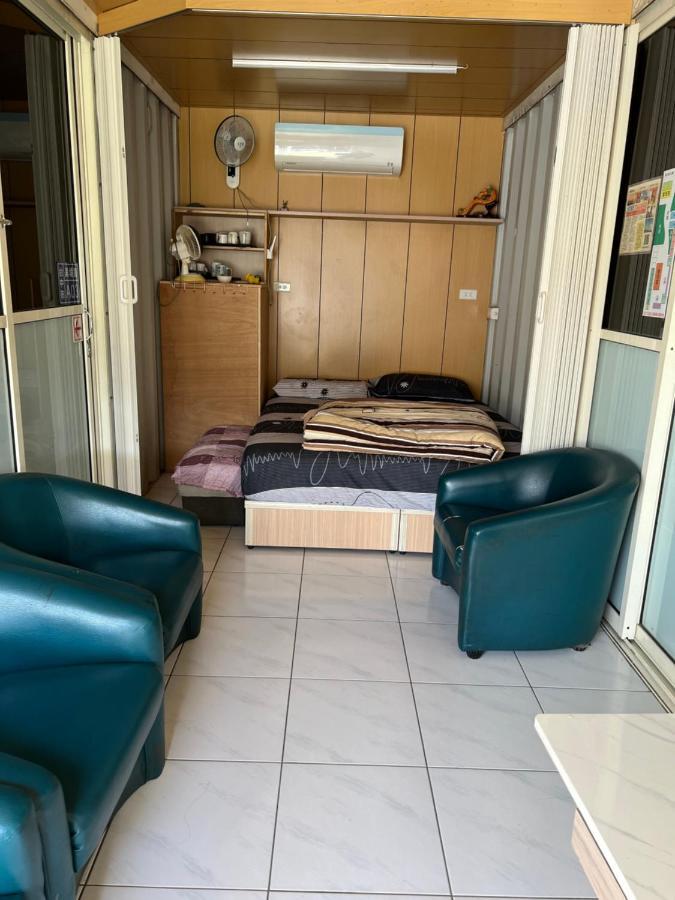 Komei Container Homestay Qingshui Exterior foto
