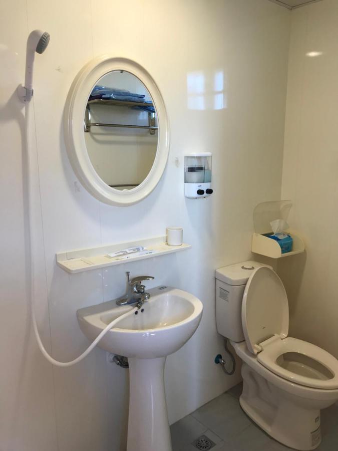 Komei Container Homestay Qingshui Exterior foto